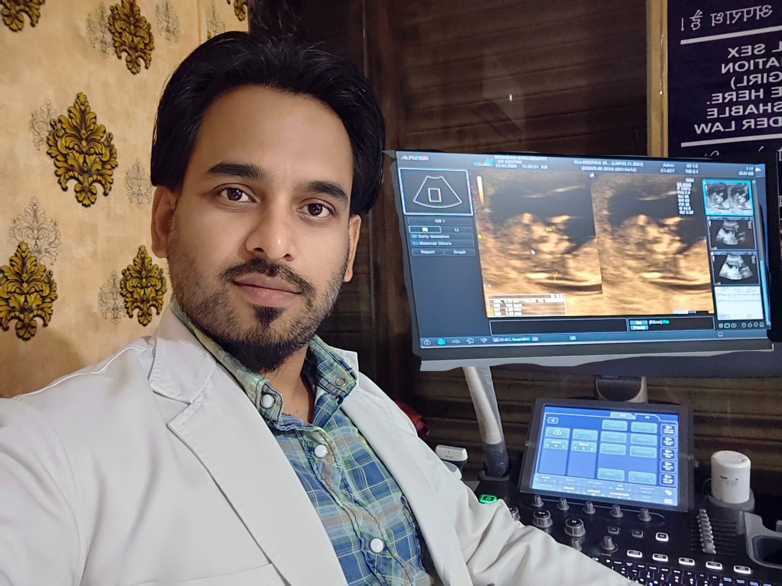Ultrasound monitor at Meshram Diagnostics